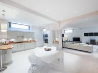 Недвижимость Roland Gardens, South Kensington: 10