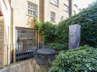 Недвижимость Roland Way, South Kensington: 44