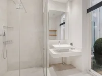 Недвижимость Hans Road: 8