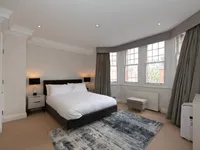 Недвижимость Egerton Gardens: 4