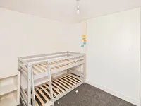 Недвижимость Albion Avenue: 2