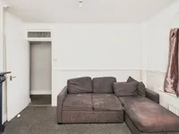 Недвижимость Albion Avenue: 6