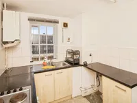 Недвижимость Albion Avenue: 9