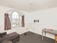 Недвижимость Albion Avenue: 17