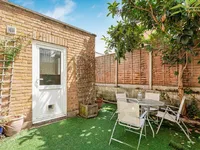 Недвижимость Coldharbour Lane: 2