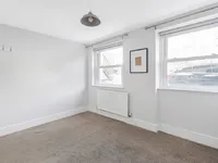 Недвижимость Coldharbour Lane: 5