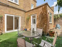 Недвижимость Coldharbour Lane: 11