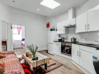 Недвижимость Cambridge Avenue, Kilburn: 3