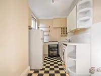 Недвижимость Coolhurst Road: 2