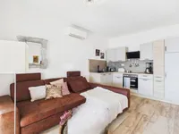 Недвижимость Трехкомнатная квартира, Центр: 13