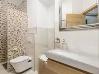 Недвижимость Многоквартирный дом в Центре: 16