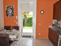 Недвижимость Трехкомнатная квартира Центр: 6