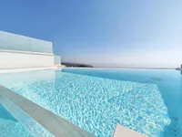 Недвижимость Многоквартирный дом Побри: 2