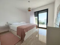 Недвижимость Многоквартирный дом Побри: 12