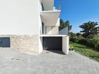 Недвижимость Многоквартирный дом Побри: 25