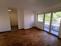 Недвижимость Двухкомнатная квартира Оприч: 3