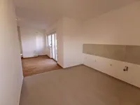 Недвижимость Двухкомнатная квартира Оприч: 10