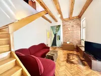 Недвижимость Трехкомнатная квартира Центр: 4