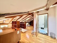 Недвижимость Трехкомнатная квартира Центр: 15