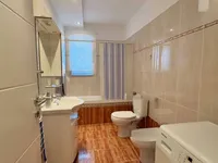 Недвижимость Четырехкомнатная квартира Оприч: 10