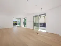 Недвижимость Трехкомнатная квартира в Центре: 10