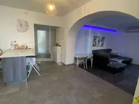 Недвижимость Трёхкомнатная квартира в центре: 5