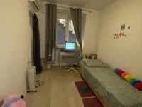 Недвижимость Трёхкомнатная квартира в центре: 10