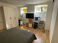 Недвижимость Трёхкомнатная квартира в центре: 12