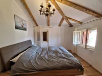 Недвижимость Трехкомнатная квартира в центре: 7