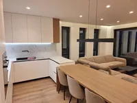 Недвижимость Трехкомнатная квартира Центр: 7