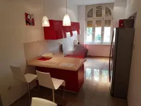 Недвижимость Трёхкомнатная квартира, Центр: 1