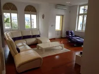 Недвижимость Трёхкомнатная квартира, Центр: 2