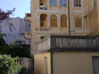 Недвижимость Трёхкомнатная квартира, Центр: 43