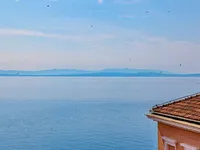 Недвижимость Трехкомнатная квартира в центре: 2