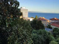 Недвижимость Трехкомнатная квартира Центр: 3