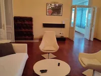 Недвижимость Трехкомнатная квартира Центр: 4