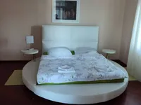 Недвижимость Трехкомнатная квартира Центр: 22