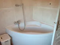 Недвижимость Трехкомнатная квартира Центр: 40