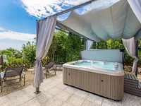 Недвижимость Четырехкомнатная квартира в центре Опатии: 2