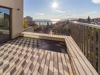 Недвижимость Трехкомнатная квартира в центре Опатии: 9