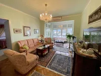 Недвижимость Четырехкомнатная квартира в Центре Опа́хии: 1