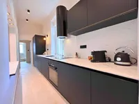 Недвижимость Двухкомнатная квартира Центр: 3