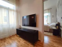 Недвижимость Двухкомнатная квартира Центр: 7