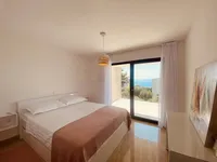 Недвижимость Многоквартирный дом Побри: 9