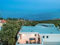 Недвижимость Многоквартирный дом Побри: 3