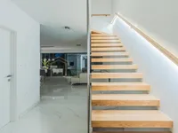 Недвижимость Многоквартирный дом Побри: 17