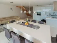 Недвижимость Многоквартирный дом Побри: 22