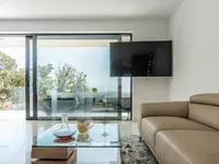 Недвижимость Многоквартирный дом Побри: 25