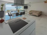 Недвижимость Многоквартирный дом Побри: 28