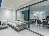 Недвижимость Многоквартирный дом Побри: 36